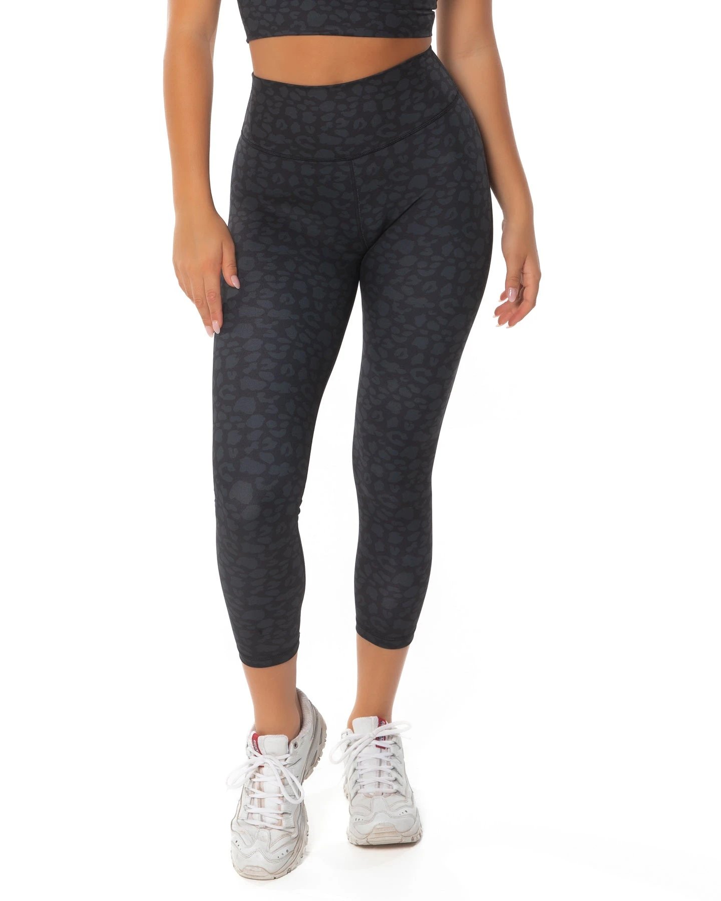 Elite Eleven 7/8 Scrunch Tights - Black Leopard 6 Elite Eleven 7/8 Scrunch Tights - Black Leopard - Image 4