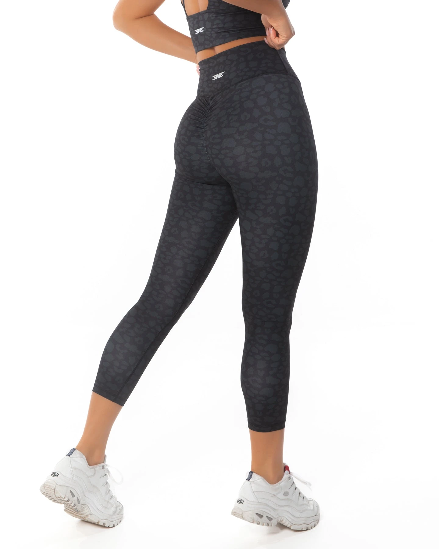 Elite Eleven 7/8 Scrunch Tights - Black Leopard 4 Elite Eleven 7/8 Scrunch Tights - Black Leopard - Image 2