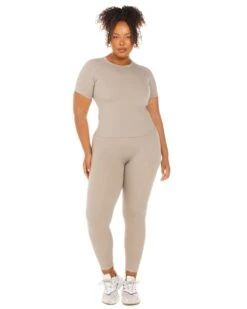 Elite Eleven Aura Tee - Vintage Khaki -Elite Eleven ELITEWINTERCOLLECTIONDAY120359