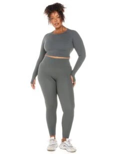 Elite Eleven Aura Crop Long Sleeve - Cloud Grey 15 Elite Eleven Aura Crop Long Sleeve - Cloud Grey -Elite Eleven ELITEWINTERCOLLECTIONDAY121344