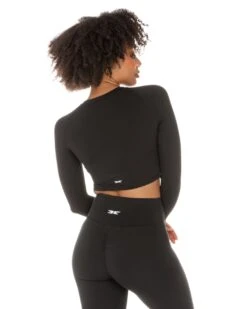 Elite Eleven Aura Crop Long Sleeve - Black 11 Elite Eleven Aura Crop Long Sleeve - Black -Elite Eleven ELITEWINTERCOLLECTIONDAY122624