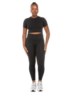 Elite Eleven Aura Crop Tee - Black 13 Elite Eleven Aura Crop Tee - Black -Elite Eleven ELITEWINTERCOLLECTIONDAY122811