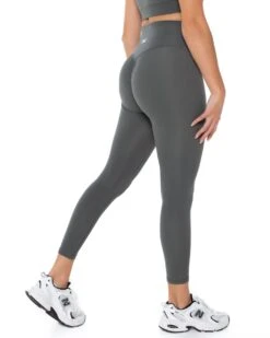 Elite Eleven 7/8 Aura Scrunch Leggings - Cloud Grey -Elite Eleven EliteOctEcom3254