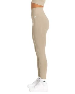 Elite Eleven Elite Seamless V2 Leggings - Beige (Subtle Scrunch) -Elite Eleven MARCHECOM0738