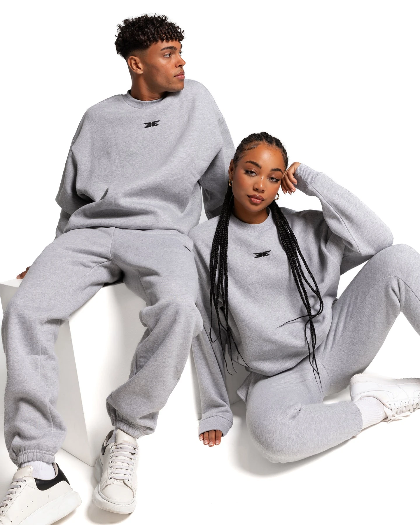 Elite Eleven Classic Crewneck - Grey 3 Elite Eleven Classic Crewneck - Grey