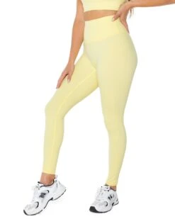 Elite Eleven Aura Scrunch Leggings - Soft Yellow 11 Elite Eleven Aura Scrunch Leggings - Soft Yellow -Elite Eleven soft.yellow.2s 35